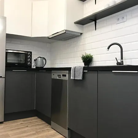 Active Moon Apartment *